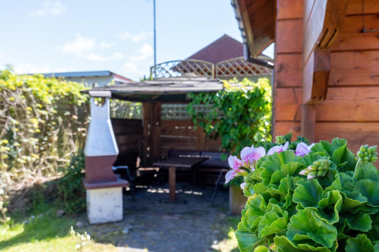 Domki Rekin Podgrzewany Basen Z Brodzikiem Oraz Klimatyzacja Rewal Luaran gambar